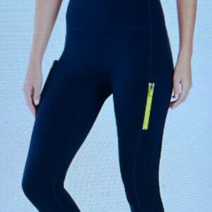 Fabletics Trinity High Waisted Utility Leggings in Abyss/Citron Size M